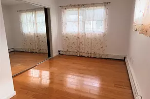 4 Carriage Ln, Baldwin, NY 11756 - Photo 5