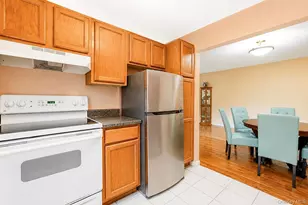 2439 Union Blvd, Islip, NY 11751 - Photo 13