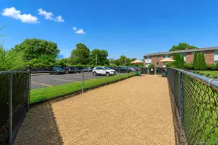 2439 Union Blvd, Islip, NY 11751 - Photo 23