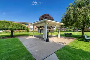 2439 Union Blvd, Islip, NY 11751 - Photo 21