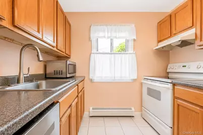 2439 Union Boulevard #3A, Islip, NY 11751 - Photo 11