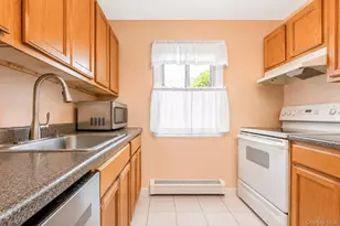 2439 Union Blvd, Islip, NY 11751 - Photo 11
