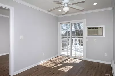 3 Willowbrook Road #4B, Bay Shore, NY 11706 - Photo 3