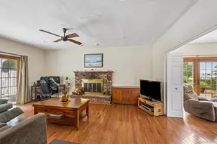 6 Turtle Pond Rd, Southampton, NY 11968 - Photo 9
