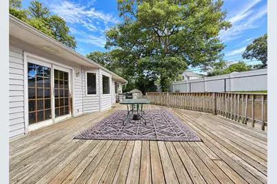 2 Renwick Road, Ronkonkoma, NY 11779 - Photo 23