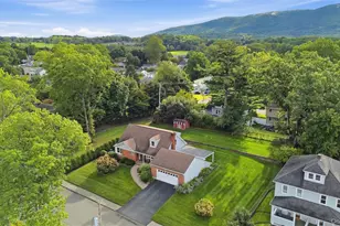 25 E Willow St, Beacon, NY 12508 - Photo 5