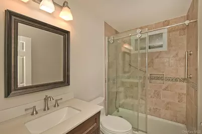 26 Richmond Boulevard #2A, Ronkonkoma, NY 11779 - Photo 19