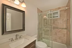 26 Richmond Blvd, Ronkonkoma, NY 11779 - Photo 19