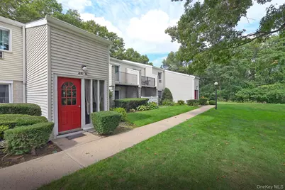 26 Richmond Boulevard #2A, Ronkonkoma, NY 11779 - Photo 3