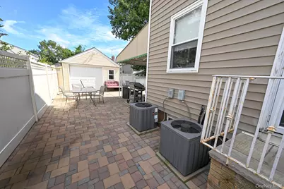 151 Nassau Boulevard, West Hempstead, NY 11552 - Photo 25