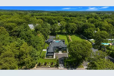 13 Sleepy Hollow Lane, Dix Hills, NY 11746 - Photo 5