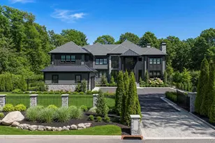 13 Sleepy Holw Ln, Dix Hills, NY 11746 - Photo 3