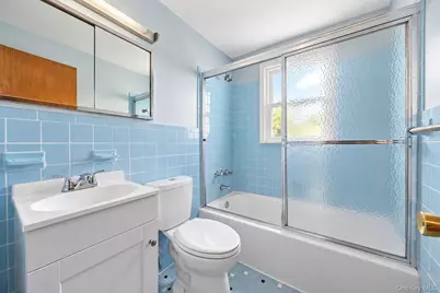 30 McAlester Avenue, Hicksville, NY 11801 - Photo 27