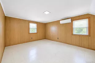 30 McAlester Ave, Hicksville, NY 11801 - Photo 25