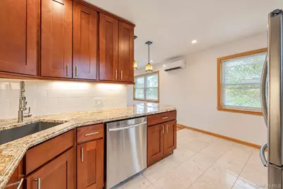 30 McAlester Avenue, Hicksville, NY 11801 - Photo 9