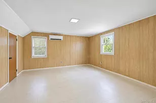 30 McAlester Ave, Hicksville, NY 11801 - Photo 23