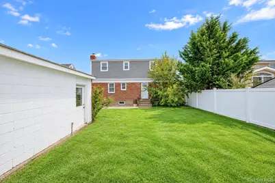 30 McAlester Avenue, Hicksville, NY 11801 - Photo 35