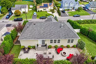 38 Cleary Rd, Ronkonkoma, NY 11779 - Photo 5