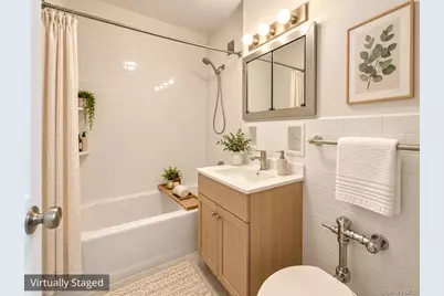 142-05 Roosevelt Avenue #517, Flushing, NY 11354 - Photo 5