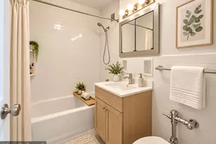 142-05 Roosevelt Ave, Flushing, NY 11354 - Photo 5
