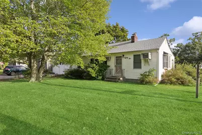 86 Log Road, Patchogue, NY 11772 - Photo 15