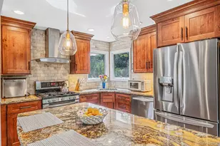 39 Plandome Rd, Sound Beach, NY 11789 - Photo 3