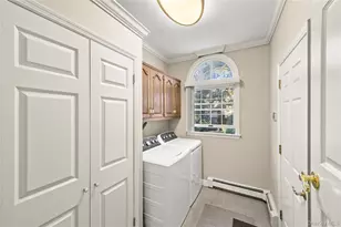 282 Harned Rd, Commack, NY 11725 - Photo 17