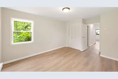 209 Strathmore Gate Drive, Stony Brook, NY 11790 - Photo 19