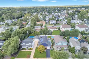 2327 Cleveland St, Bellmore, NY 11710 - Photo 5