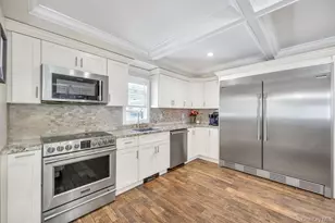 2327 Cleveland St, Bellmore, NY 11710 - Photo 31