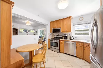 5 Roxbury Road, Port Washington, NY 11050 - Photo 5
