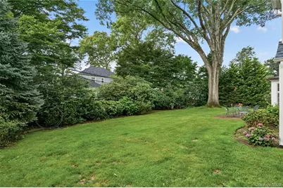 70 Woodedge Road, Manhasset, NY 11030 - Photo 25
