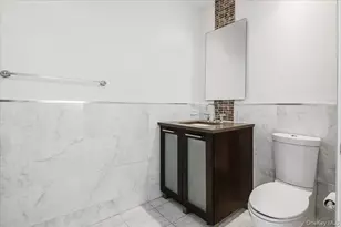 64-05 Yellowstone Blvd, Forest Hills, NY 11375 - Photo 23