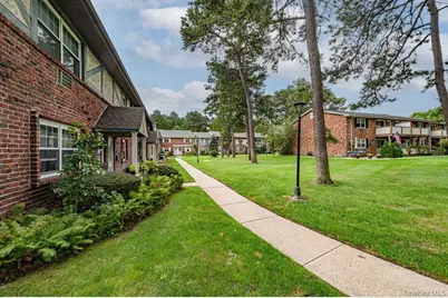14 Glen Hollow Drive #E37, Holtsville, NY 11742 - Photo 3