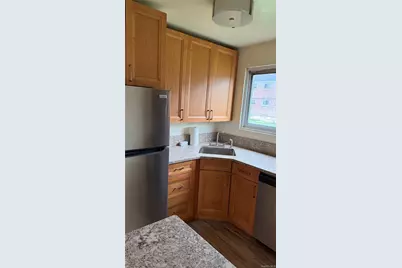 955 Fenwood Drive #2, Valley Stream, NY 11580 - Photo 3