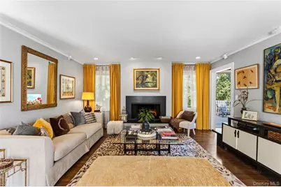 646 The Concourse, Oyster Bay, NY 11771 - Photo 7