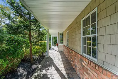 27 Winter Lane, Dix Hills, NY 11746 - Photo 5