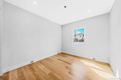 746 Blackstone Avenue, East Meadow, NY 11554 - Photo 29