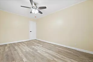 87-68 Little Neck Pkwy, Floral Park, NY 11001 - Photo 21
