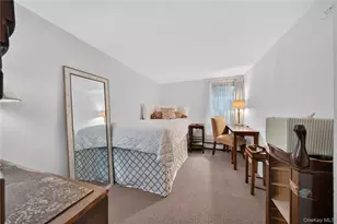 1673 Northern Blvd, Roslyn, NY 11576 - Photo 13