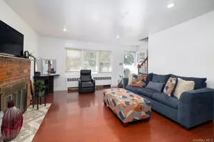 28 Harrison Ave, Freeport, NY 11520 - Photo 5
