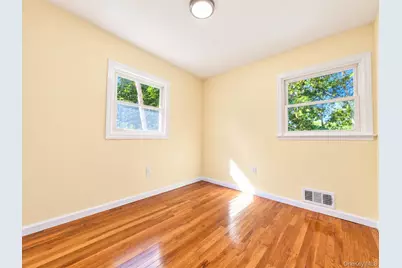 11 Clover Drive, West Nyack, NY 10994 - Photo 13