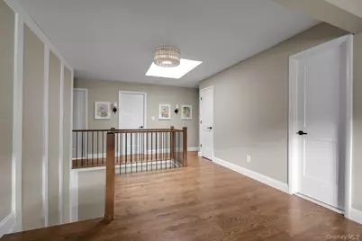 2084 Manfield Avenue, Merrick, NY 11566 - Photo 15