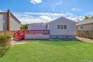 218 E Alhambra Ave, Lindenhurst, NY 11757 - Photo 3