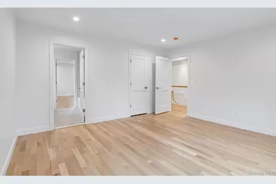 12 Orchard Meadow Road, East Williston, NY 11596 - Photo 21
