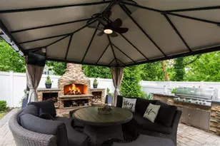 7 Platt Pl, Huntington, NY 11743 - Photo 35