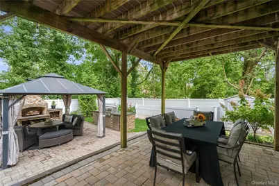 7 Platt Place, Huntington, NY 11743 - Photo 43