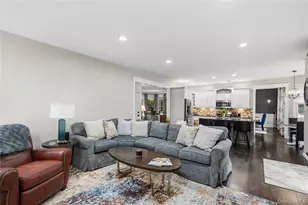 7 Platt Pl, Huntington, NY 11743 - Photo 17