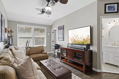 7 Platt Place, Huntington, NY 11743 - Photo 19