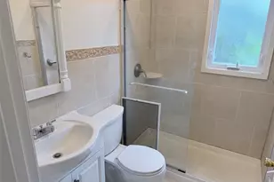 220 Manhattan Ave, Westbury, NY 11590 - Photo 11